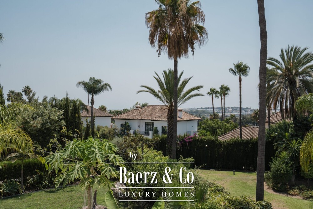 Apartment - Nueva Andalucia - Marbella - Ref: 8740 image