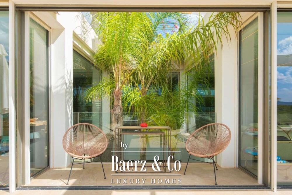 Beautiful luxury home in Cap Martinet, Cap Martinet image