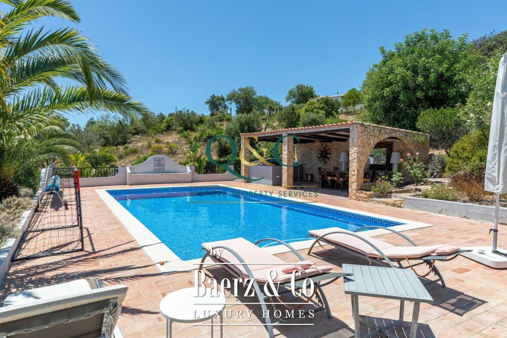 Beautiful luxury home in Santa Bárbara de Nexe, Santa Bárbara de Nexe image