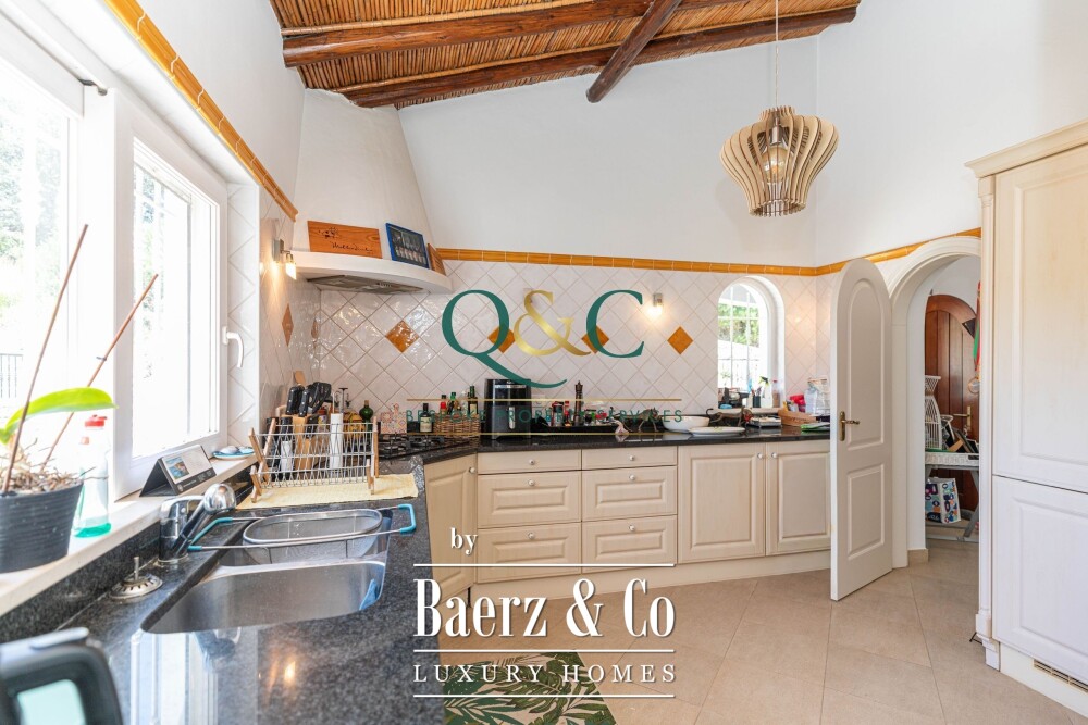 Beautiful luxury home in Santa Bárbara de Nexe, Santa Bárbara de Nexe image