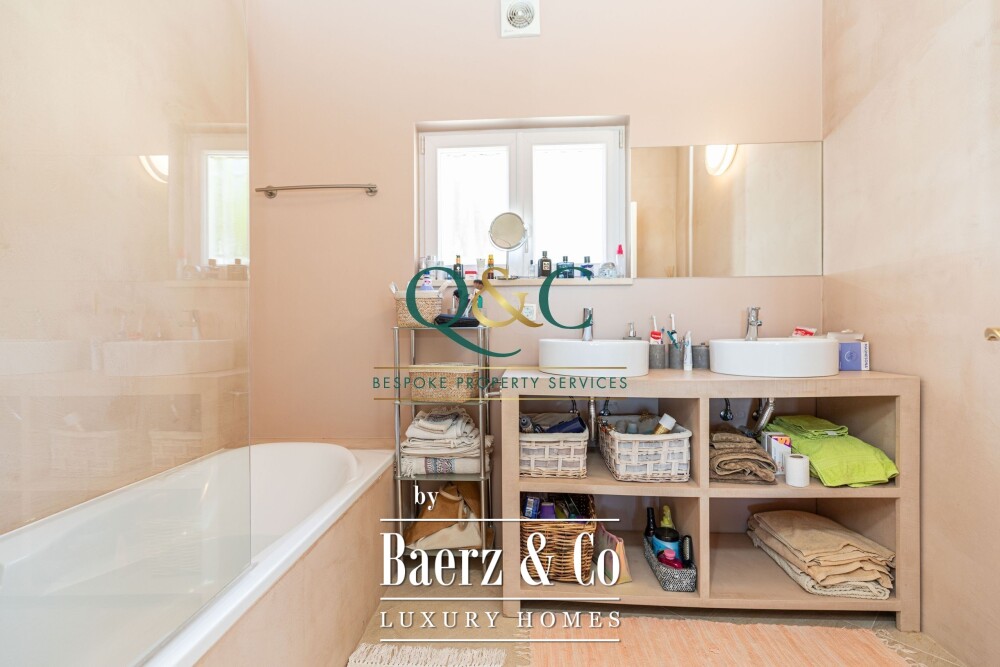 Beautiful luxury home in Santa Bárbara de Nexe, Santa Bárbara de Nexe image