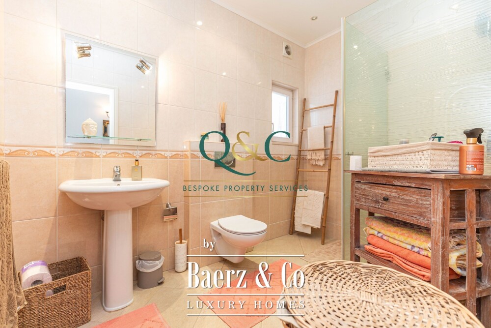 Beautiful luxury home in Santa Bárbara de Nexe, Santa Bárbara de Nexe image