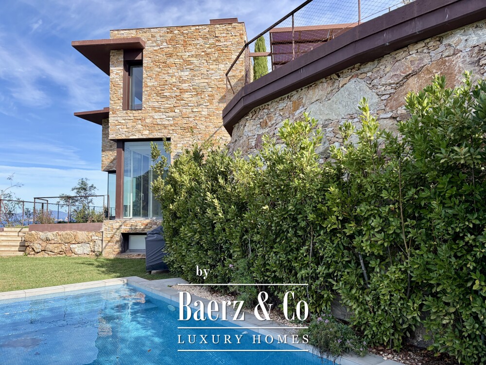 Sea-view property near Sa Riera, Begur image