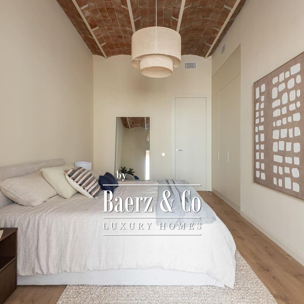 EXCLUSIVE RENOVATED RESIDENCE IN THE QUADRAT D OR · €1,790,000 image
