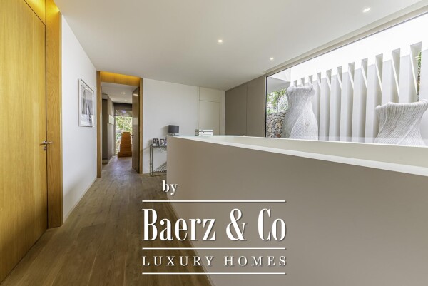 photo 4 Modern villa with privacy overlooking the Mediterranean