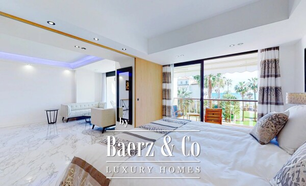photo 15 Exceptionnal seafront and seaview apartment in Cannes Croisette