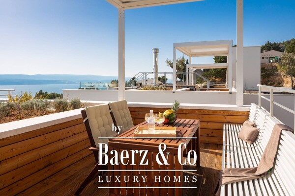 photo 16 Luxury villa with a breathtaking view near Omiš