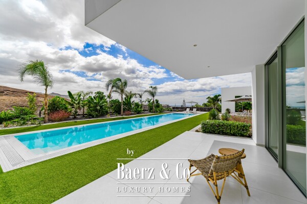 photo 18 Exquisite Newly Built Villa Tenerife south