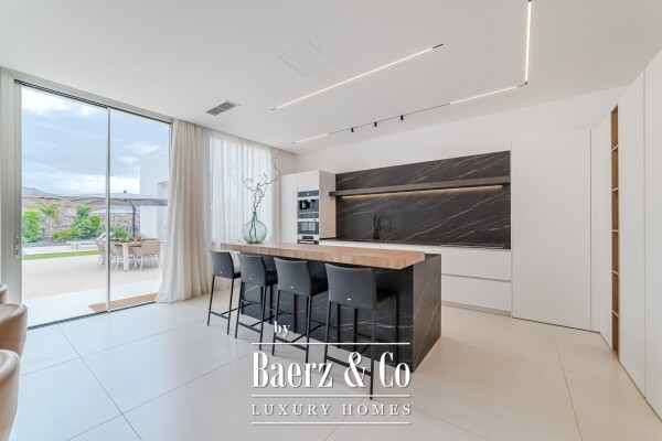 photo 10 Exquisite Newly Built Villa Tenerife south