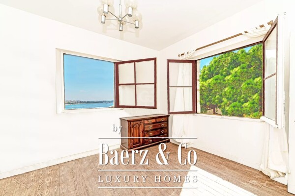 photo 12 Authentic castle located in Cannes and enjoying a panoramic Seaview