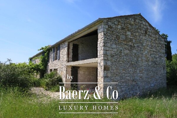 photo 5 Rovinj, impressive stone house on land plot 138.800 m²