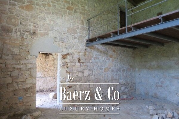 photo 6 Rovinj, impressive stone house on land plot 138.800 m²