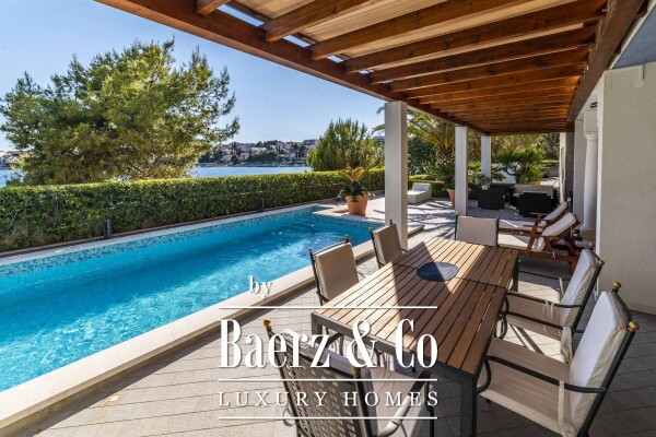 photo 115 Split, Čiovo, modern villa/boutique hotel with 8 apartments, first row to the sea