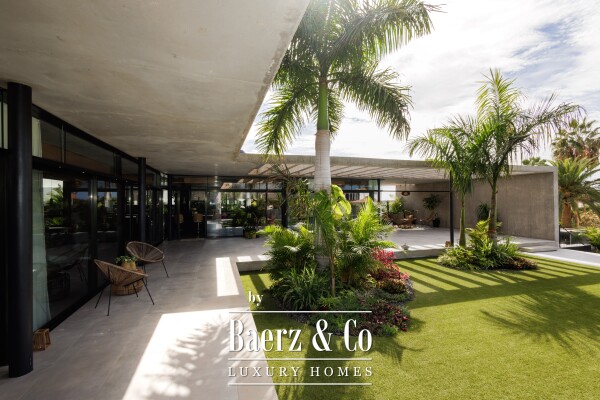 photo 2 Brutalist-style villa in Costa Adeje