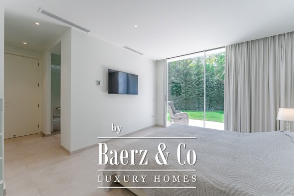 photo 12 Prestige & Profit: Exclusive Abama Villa with Full Rental Rights