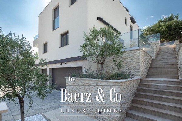 photo 3 Split, Žrnovnica, villa with pool in a quiet location