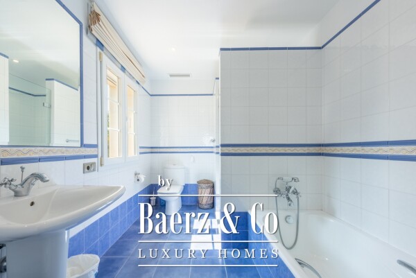 photo 20 Beautiful luxury home in San Roque, San Roque Club