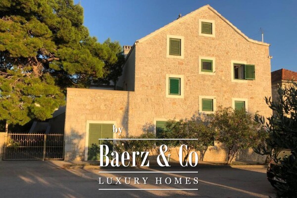 photo 1 Vodice, Srima, beautiful stone villa, first row to the sea