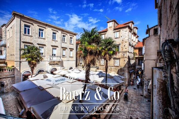 photo 1 Beautiful luxury apartment in the center of Trogir