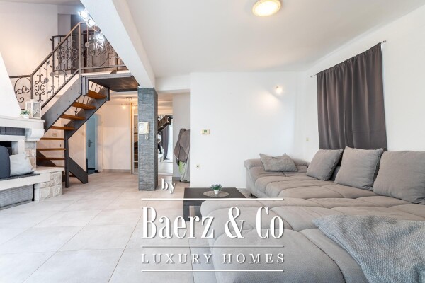 photo 6 Drašnice, a beautiful apartment house, second row from the sea