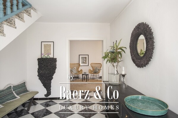 photo 5 Boutique townhouse with stunning views and rental license