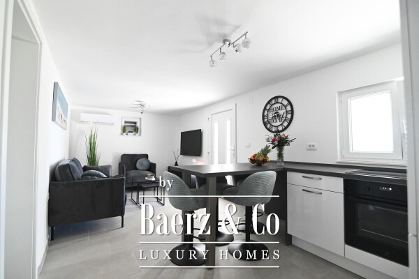 photo 10 Karlobag, Cesarca, beautiful Villa with a pool by the sea 240 m²