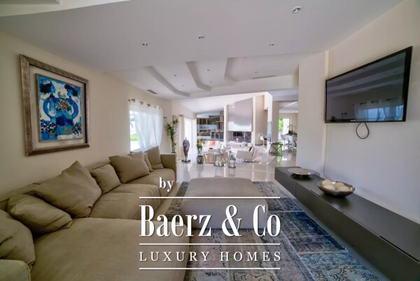 photo 10 Gorgeous villa in a secured domaine