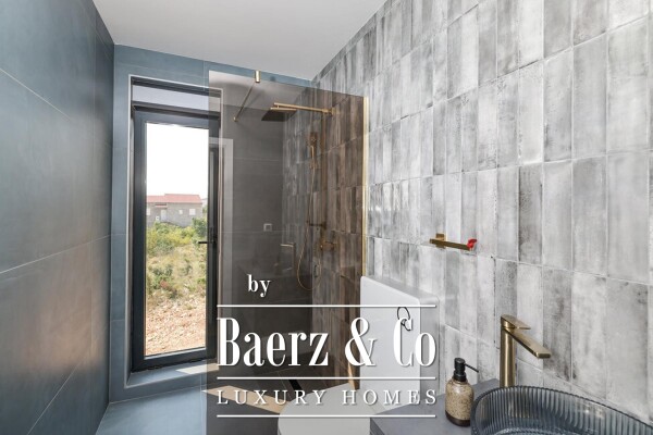 photo 16 Zadar, Maslenica, Luxury villa with pool and unobstructed sea view 254 m²