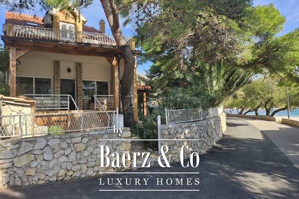 photo 2 Grebaštica, beautiful house in the first row to the sea