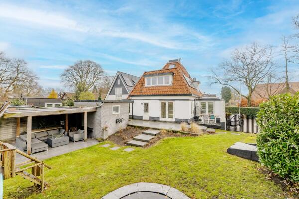 photo 1 Nieuw-Loosdrechtsedijk 60