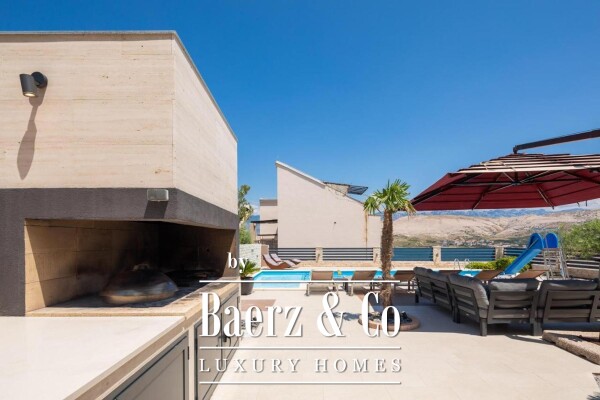photo 16 Pag beautiful villa with sea view 350m2 200 meters from the sea