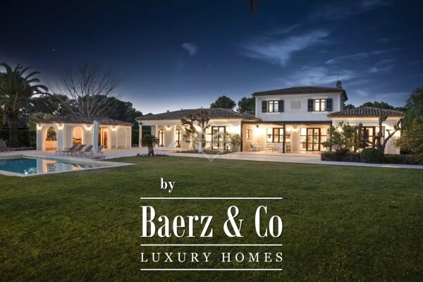 photo 1 Joint sole agency. Elegant Provencal villa in a closed estate