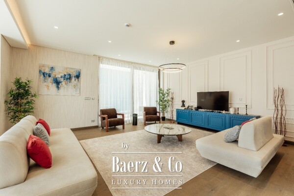 photo 11 Luxurious Three Bedroom Apartment with a Seaview