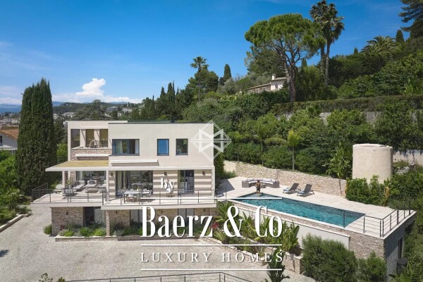 photo 2 Beautiful villa a few minutes from the town centre