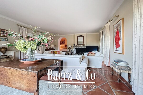 photo 3 beautiful property with 5 bedrooms, swimming pool and poolho