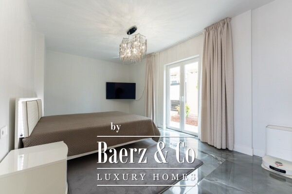 photo 24 Elegant bungalow in prestigious area.