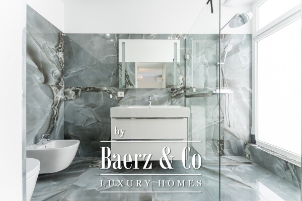 photo 26 Elegant bungalow in prestigious area.