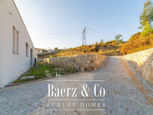 photo 25 Villa with 4 suites to debut