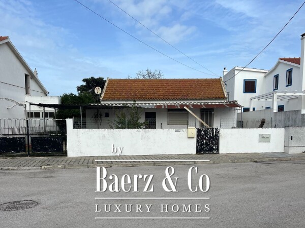 photo 1 3 bedroom house in the center of Carvalhal