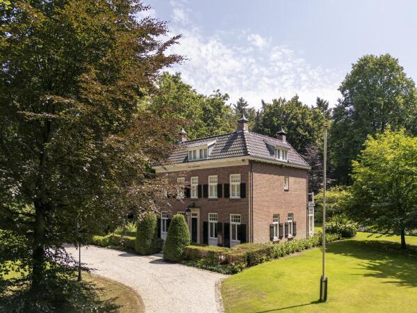 photo 2 Burgemeester de Manlaan 98