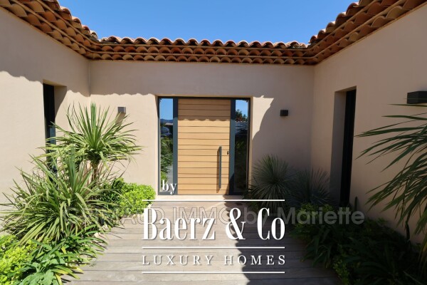 photo 4 beautiful recent villa with swimming pool and 4 bedrooms