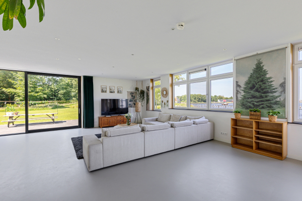 photo 19 Oudeschouw 8