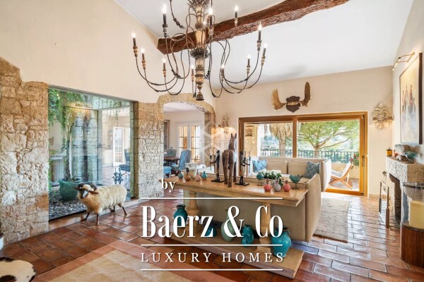 photo 7 Charming Provençal villa with pool and tennis court