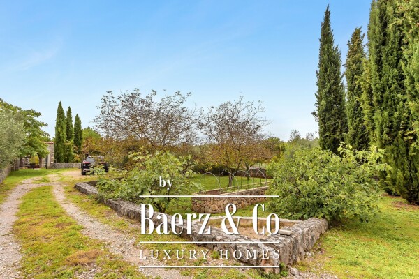 photo 13 Charming rustic house surrounded by peaceful, lush gardens