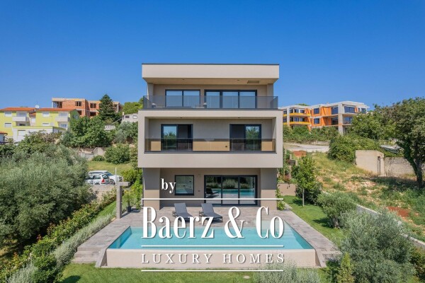 photo 1 Istria, Medulin, exclusive villa with swimming pool and panoramic sea view