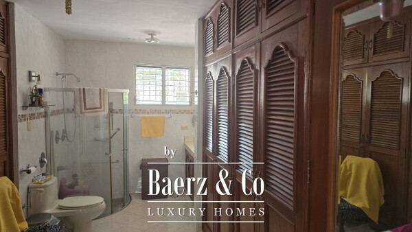 photo 26 Street 60 #375 x 43 y 41 centro 375