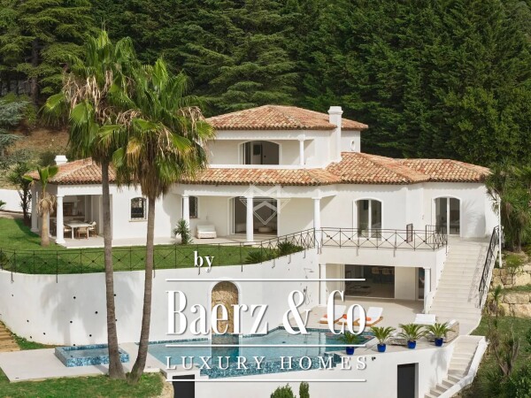 photo 3 Majestic villa with panoramic sea view