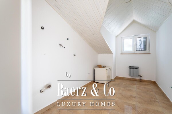 photo 20 Podstrana, house with three units and garage - near the sea