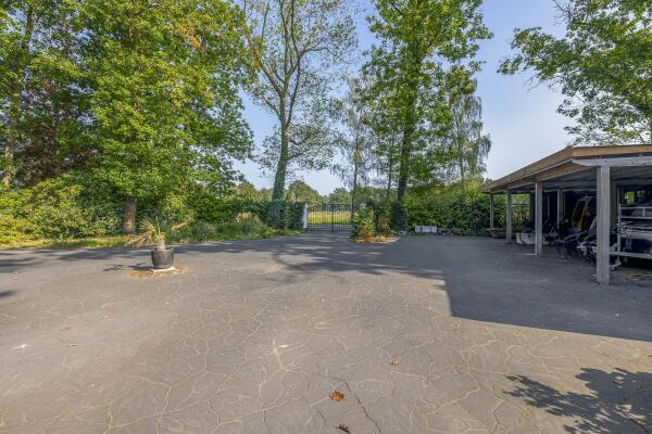 photo 9 Hoevensestraat 10