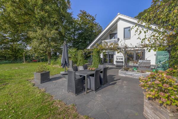 photo 43 Hoevensestraat 10